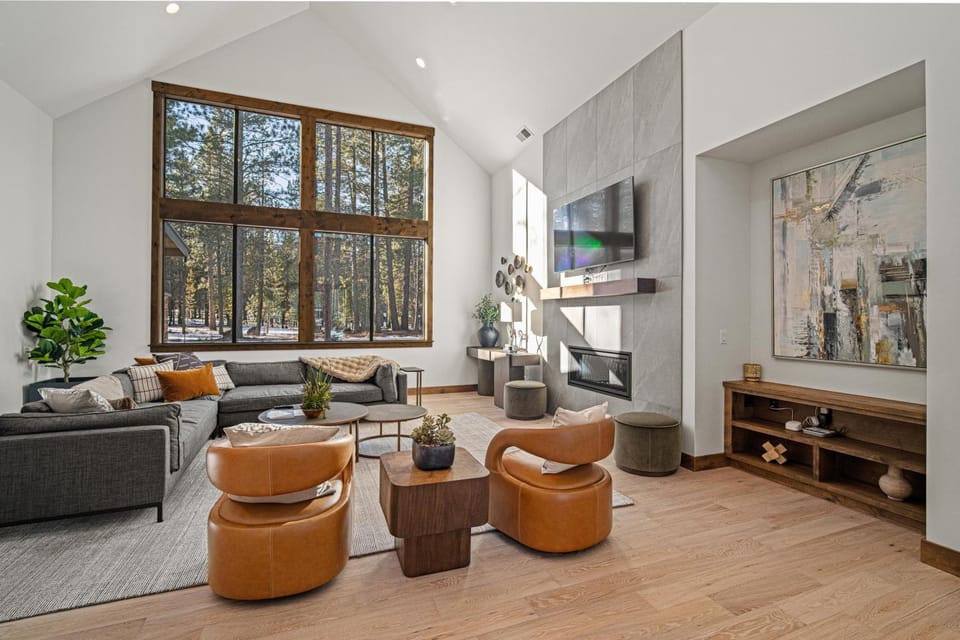 56334 Elk Run Drive House in Oregon