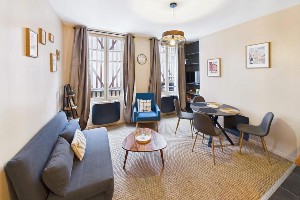 Le Socrate Apartment in Troyes