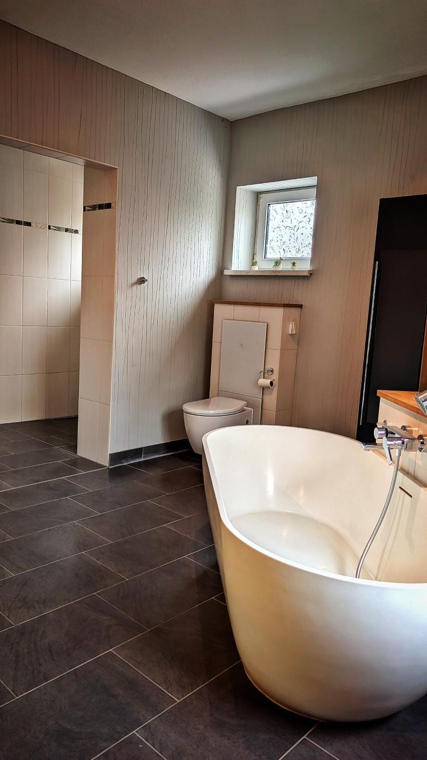 Bathroom, Bath