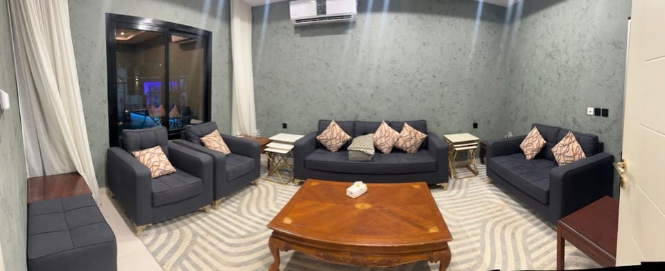 فيلا الفخامة - ترفيهي Villa in Jeddah
