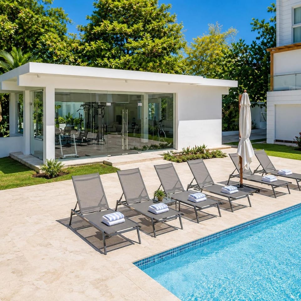 Pool view, Swimming pool