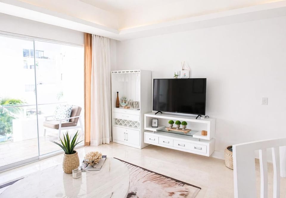 Communal lounge/ TV room, TV and multimedia, Evening entertainment
