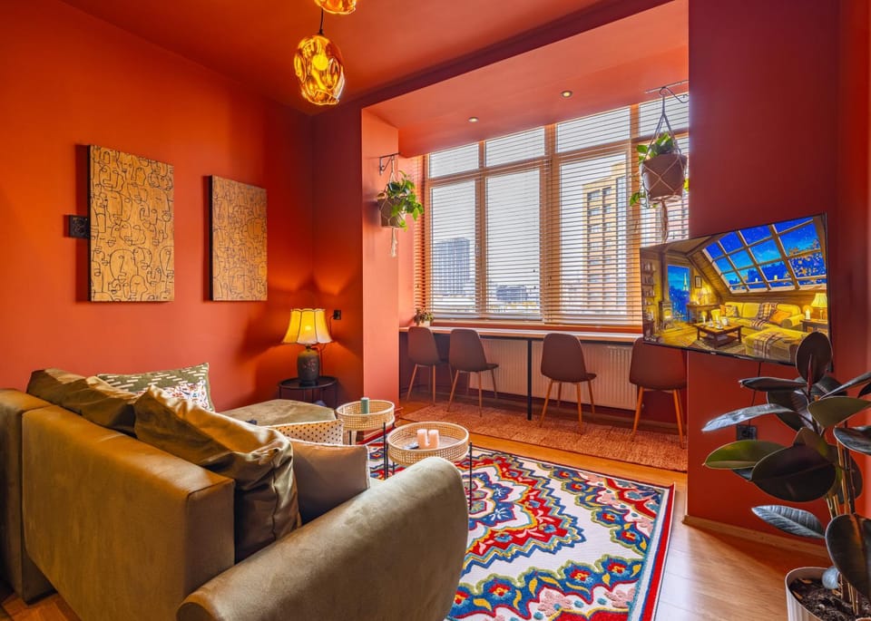Communal lounge/ TV room, TV and multimedia, Living room, Evening entertainment