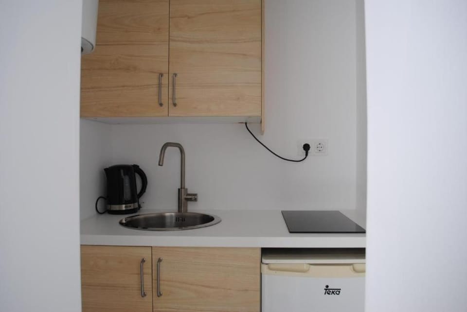 Jacaranda Studios, Es Canar Apartment in Es Canar