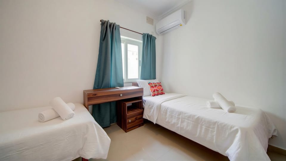 Bed, Photo of the whole room, Bedroom, towels, air conditioner
