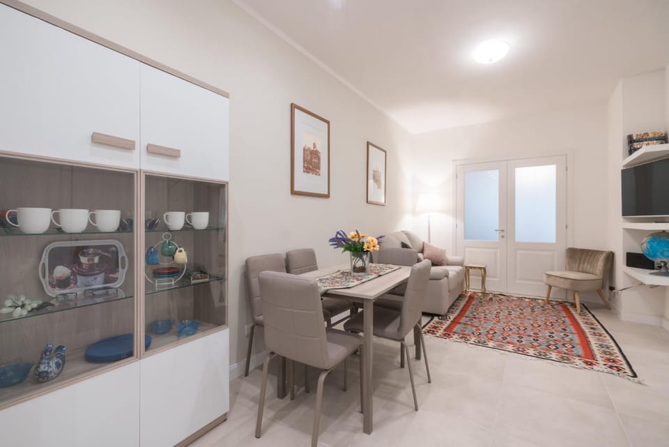 Bargello Apartment With Two Bedroom Apartment in Florence