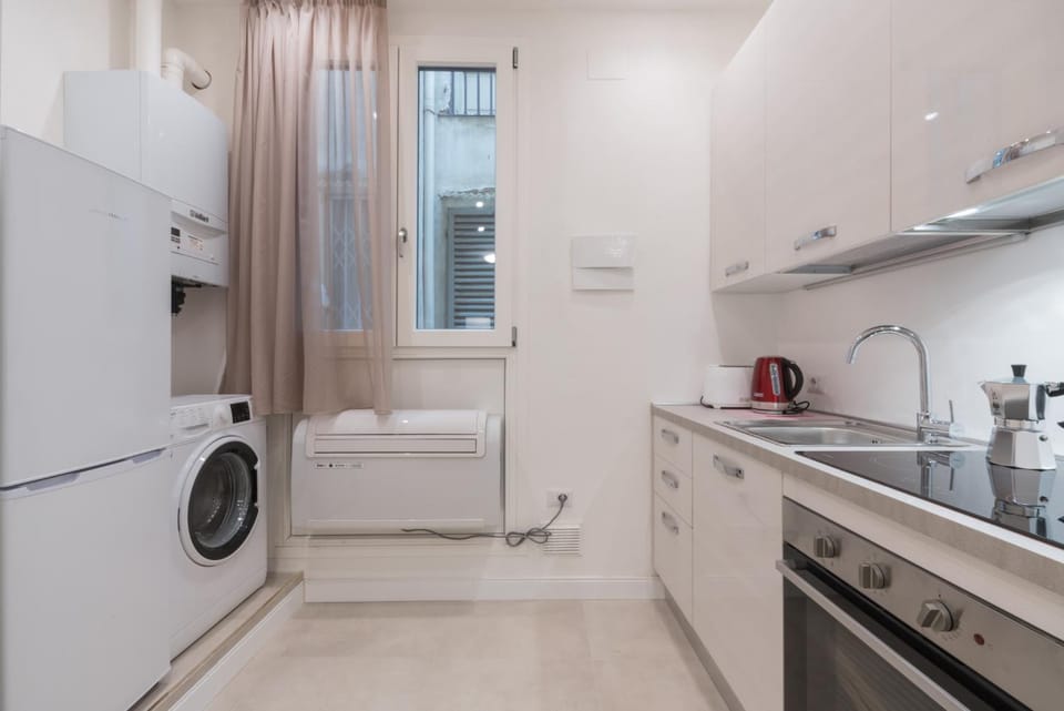 Bargello Apartment With Two Bedroom Apartment in Florence