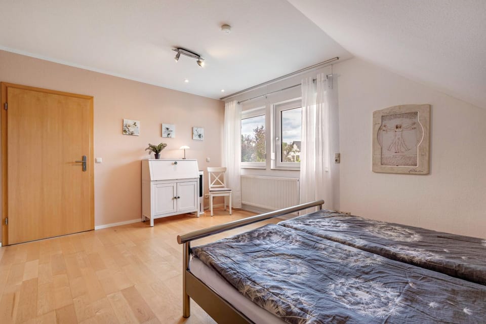 Property building, Living room, Bedroom