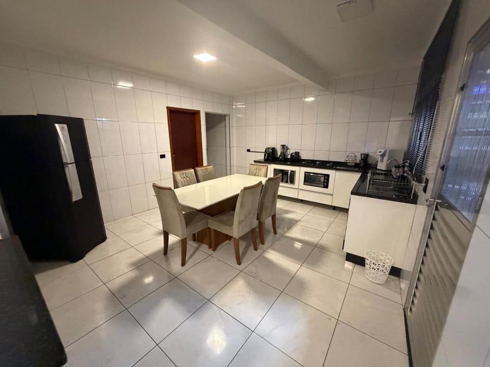 Casa 4 px aeroporto 7km check in eletrônico Apartment in Guarulhos