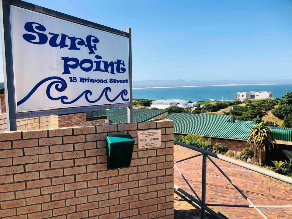 S u r f at P o i n t No 5 Surf Getaway Apartment in Eastern Cape