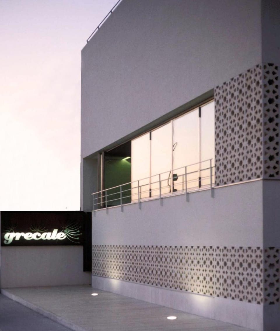 Property building, Day