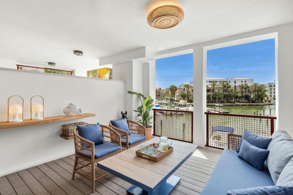 Exclusive apartment in Sotogrande Marina Apartment in Andalusia