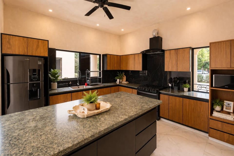 Kitchen or kitchenette, kitchen