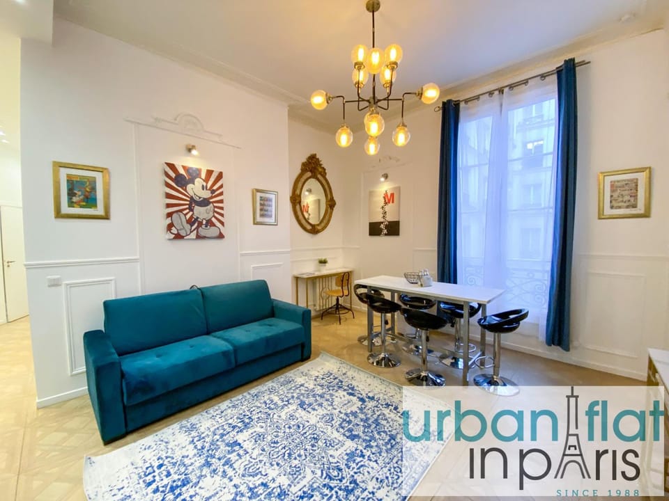 UrbanFlat 72 - Appartement de 3 Chambres St Honore Mermoz Apartment in Paris
