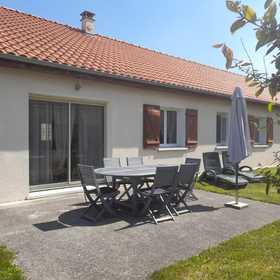 La maison du lac House in Grand Est