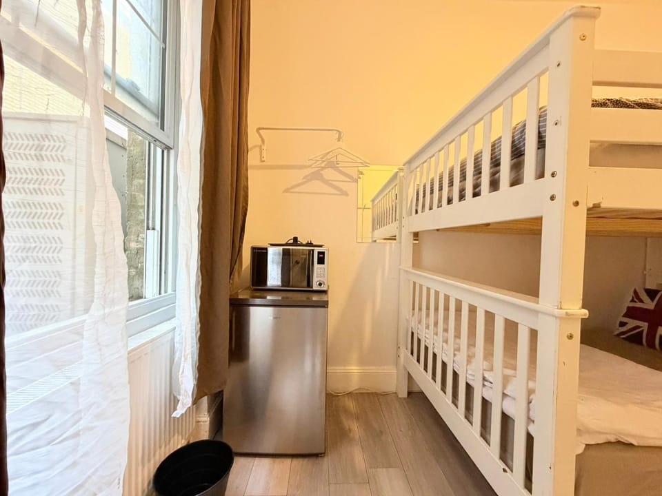 Aldgate East Stays Apartment in London