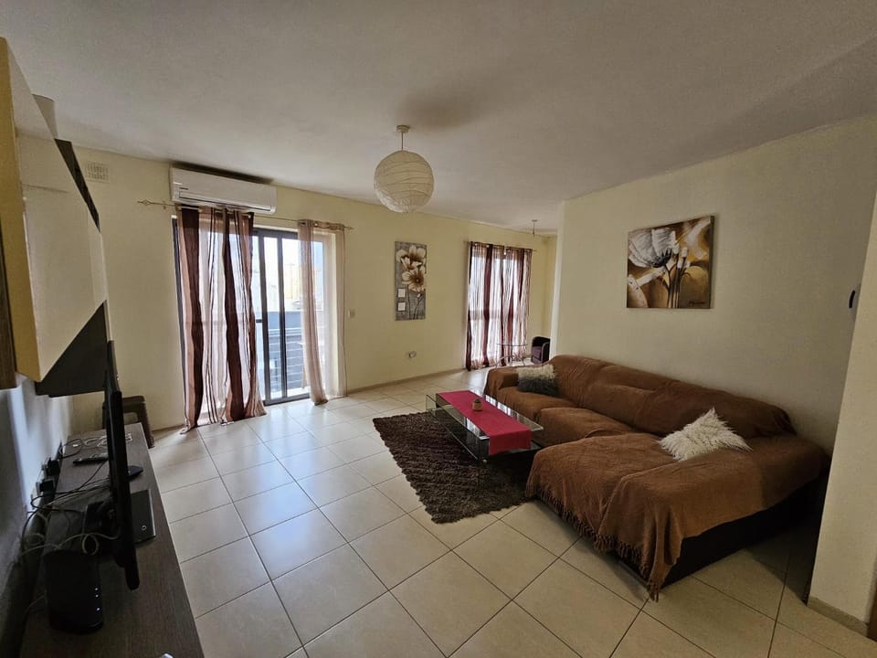 Sea view two bedroom apartment in St Paul's bay Apartment in Saint Paul's Bay