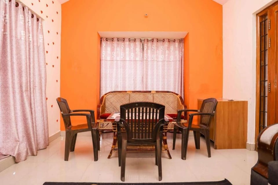 Mannan Cottage Kodaikanal with Sightseeing Car Bed and Breakfast in Kodaikanal