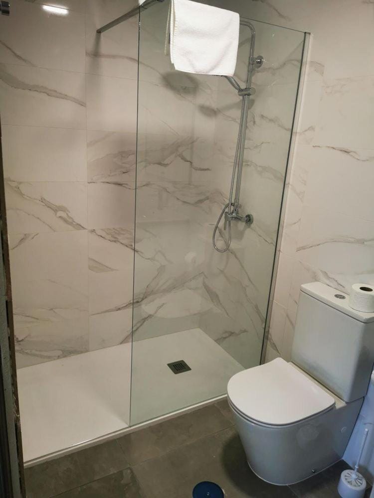 Shower, Bathroom