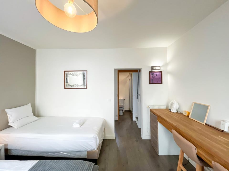 UrbanFlat 195 - Rare Triplex pour 6 au Centre de Paris Apartment in Paris