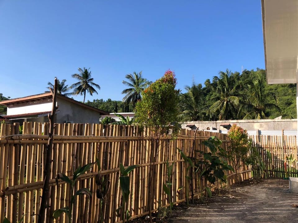Lestari homestay Vacation rental in Pujut