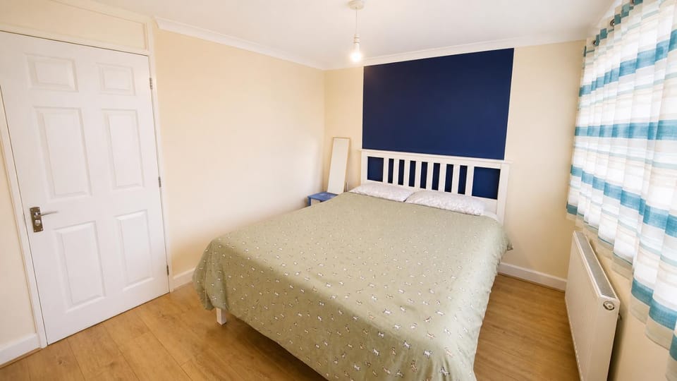 ValueStays Chalvey Free Parking Bed and Breakfast in Slough