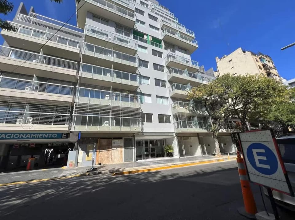 Studio con amenities zona Hospital Italiamo 81 Apartment in Buenos Aires