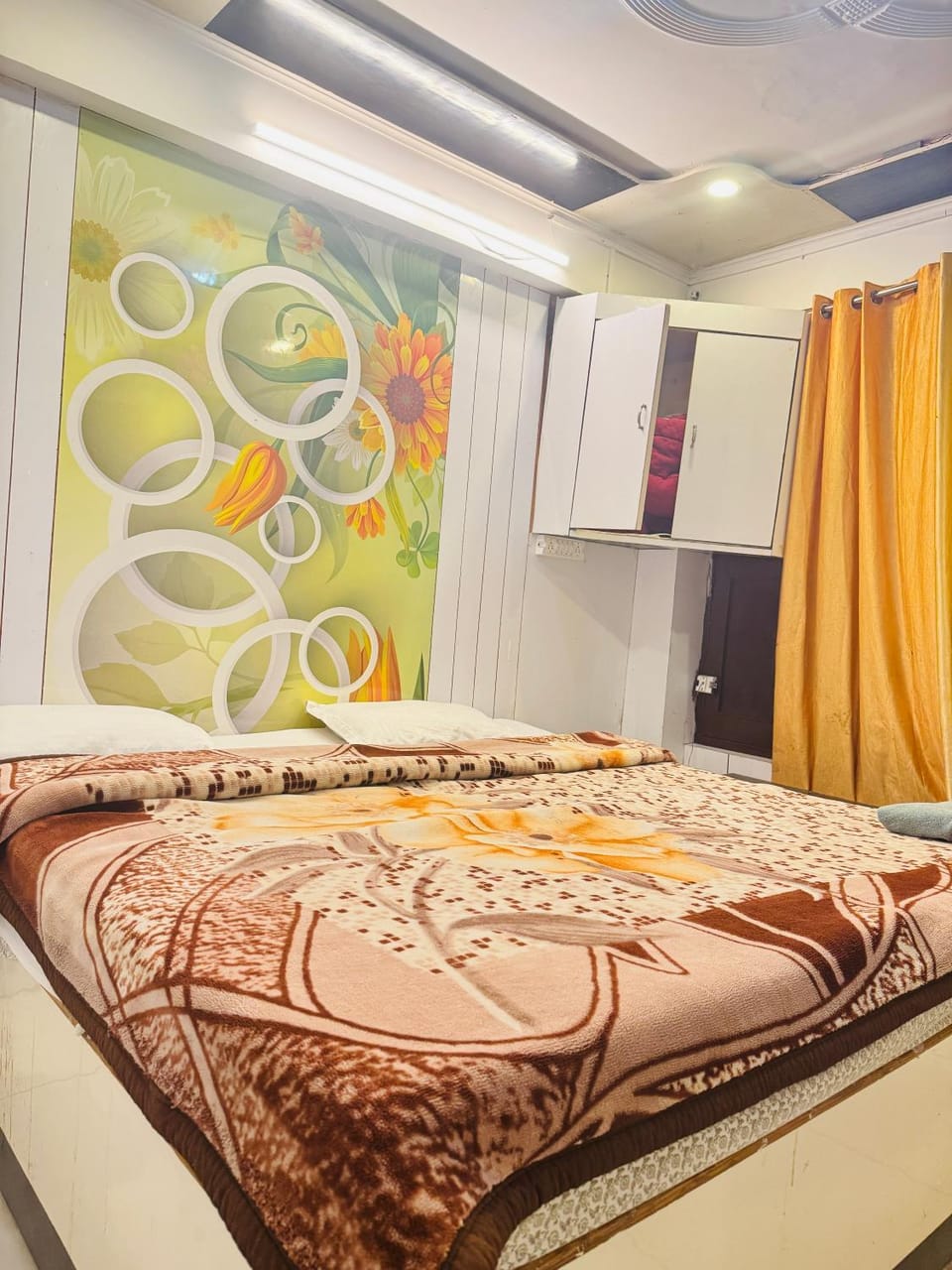 hotel sunshine Hotel in Uttarakhand