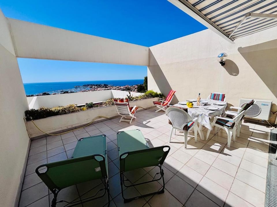 Les Katikias Bel appartement T2 4 couchages Résidence avec Piscine Apartment in French Riviera