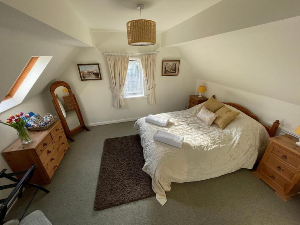 Private Self Contained Annexe Room with en-suite - Dogs welcome Apartment in Wychavon District