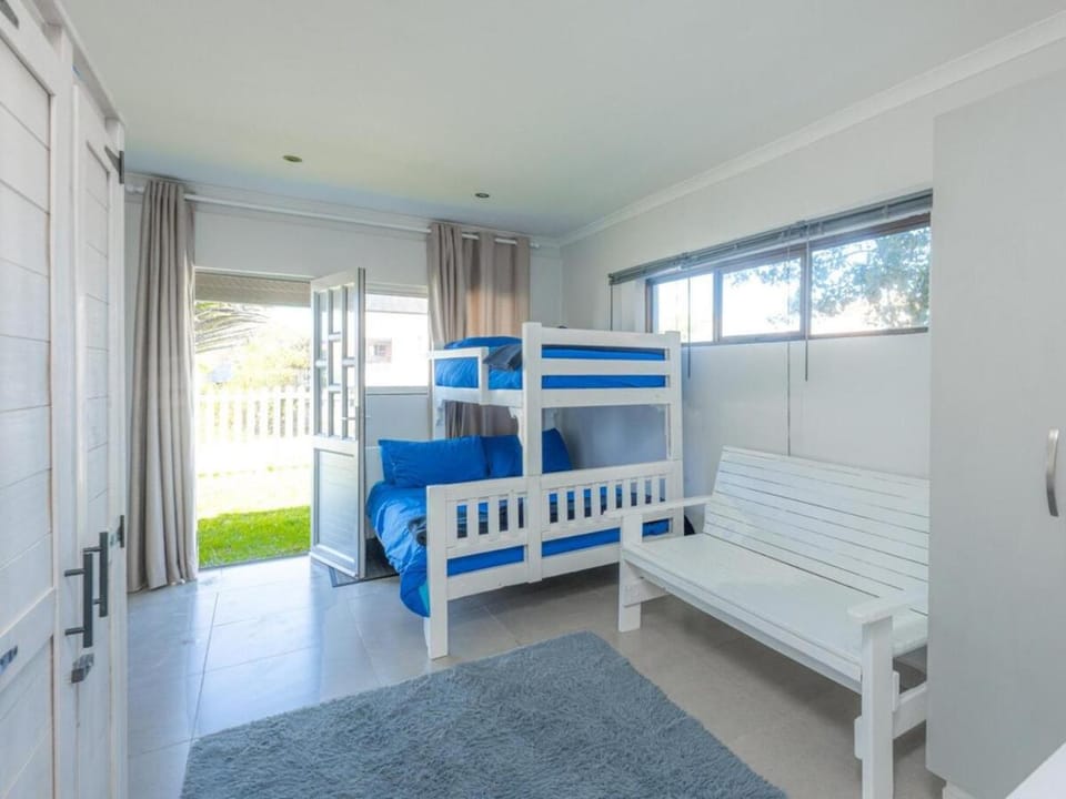 Disa 5 Flat 2 Downstairs Apartment in Western Cape