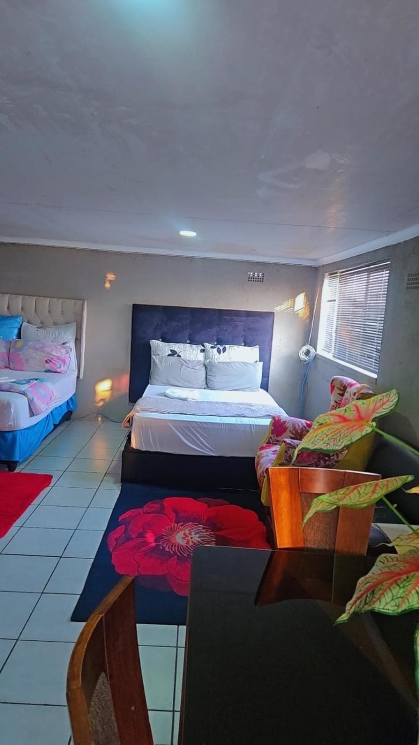 Moon Night Guest House Bed and Breakfast in Gauteng