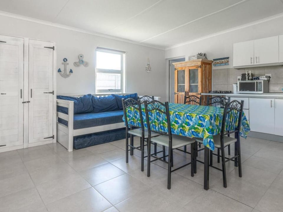 Disa 5 Flat 3 Ground floor Apartment in Eastern Cape