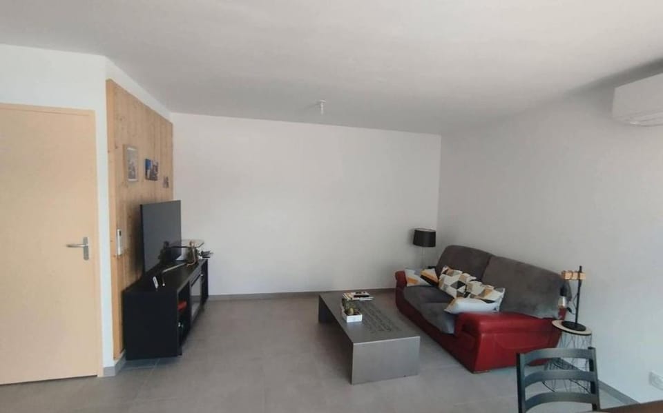 Centre 'vil tiercé House in Pays de la Loire