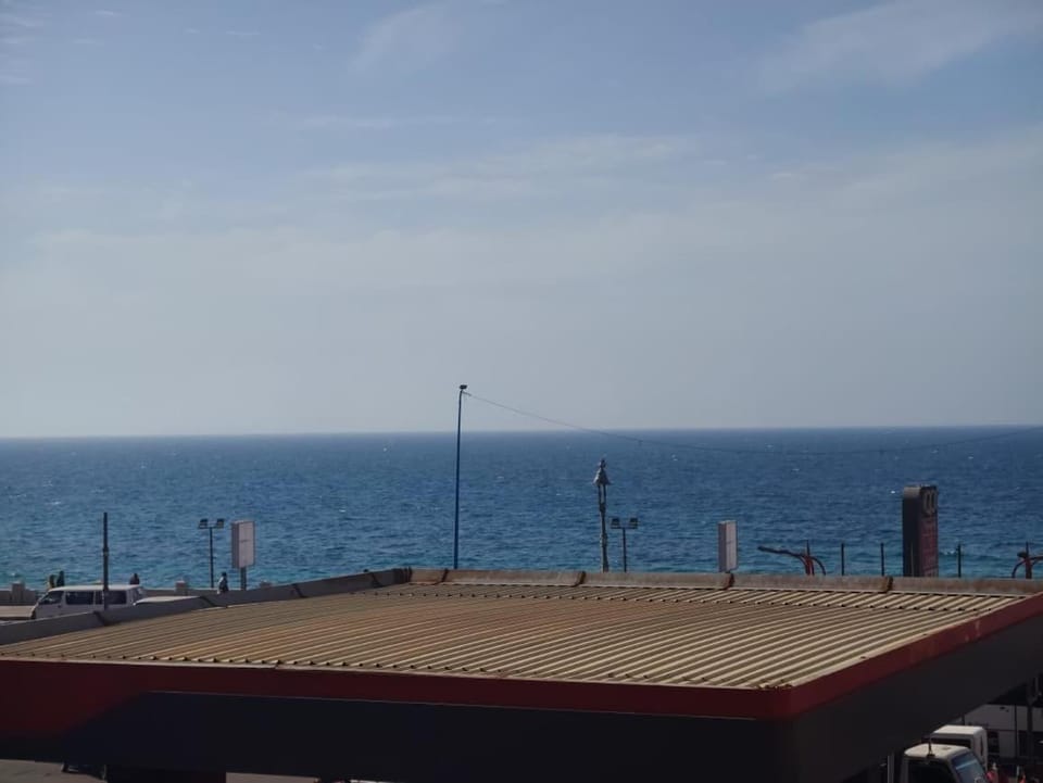 luxurious direct seaview apartment Apartment in Alexandria