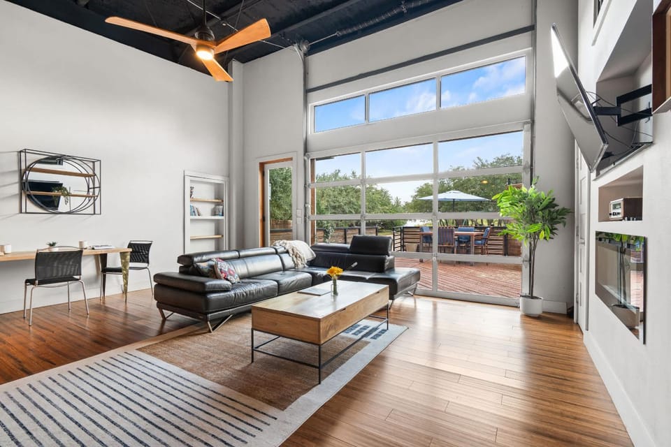 Patio, TV and multimedia, Living room, Seating area