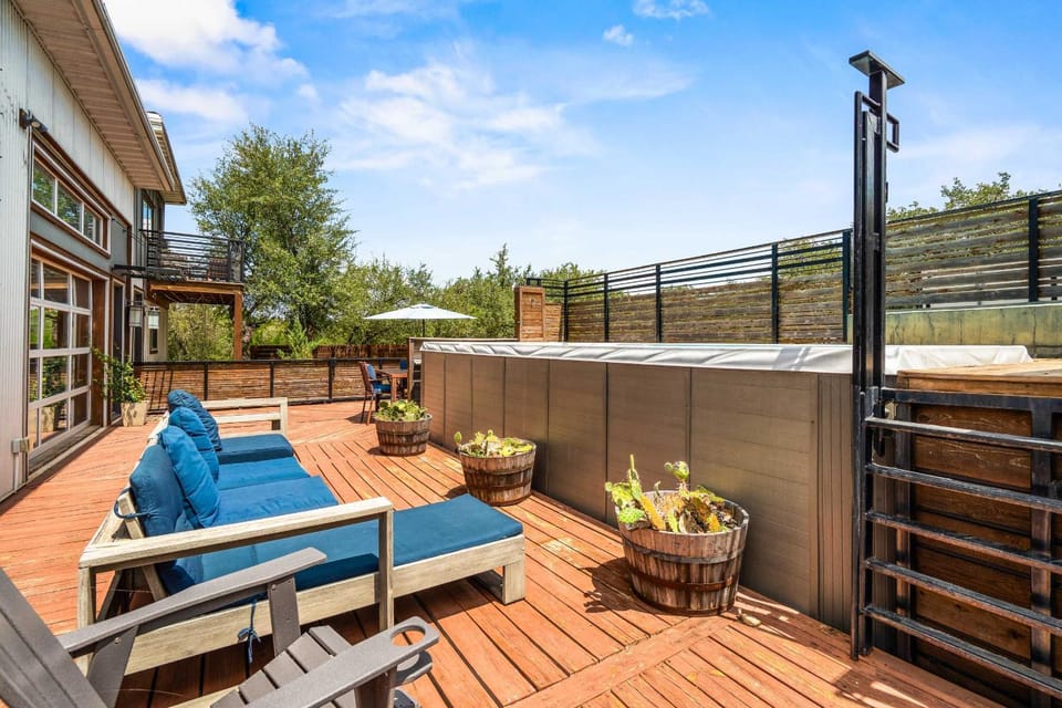 Patio, Garden, Seating area