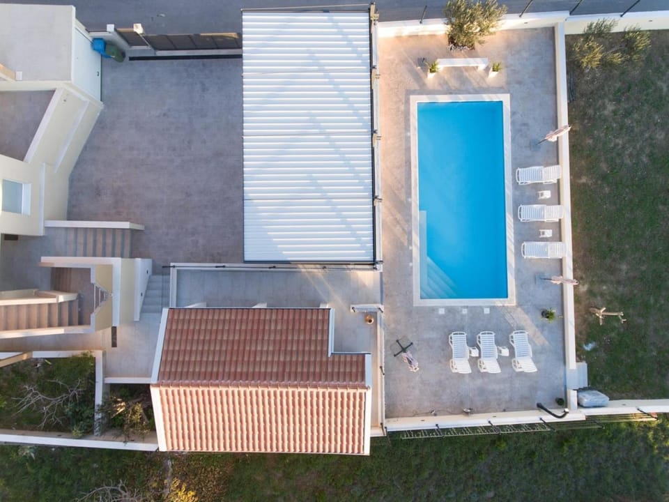 Apartments Oliva with Heated Pool Bed and Breakfast in Šibenik-Knin County, Croatia