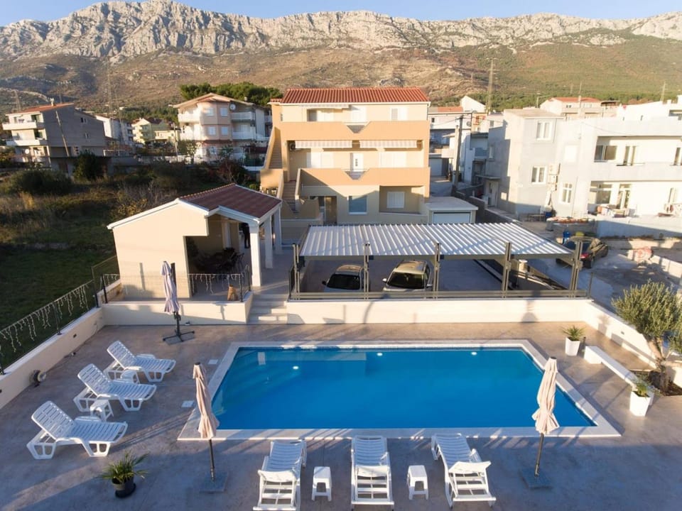 Apartments Oliva with Heated Pool Bed and Breakfast in Šibenik-Knin County, Croatia