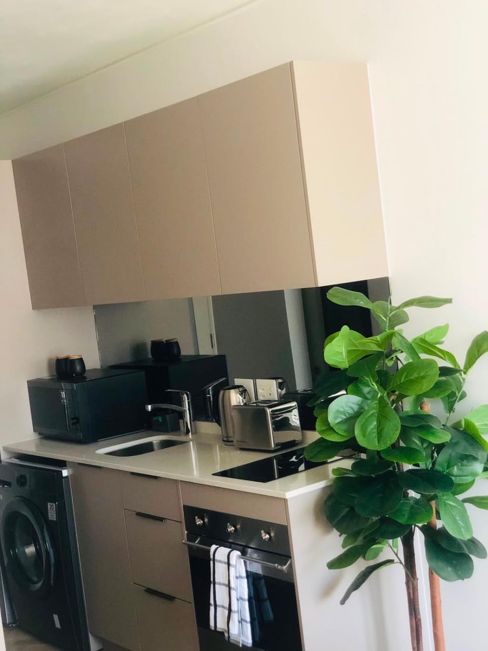 One Rosebank - The Lili Nest Apartment in Johannesburg