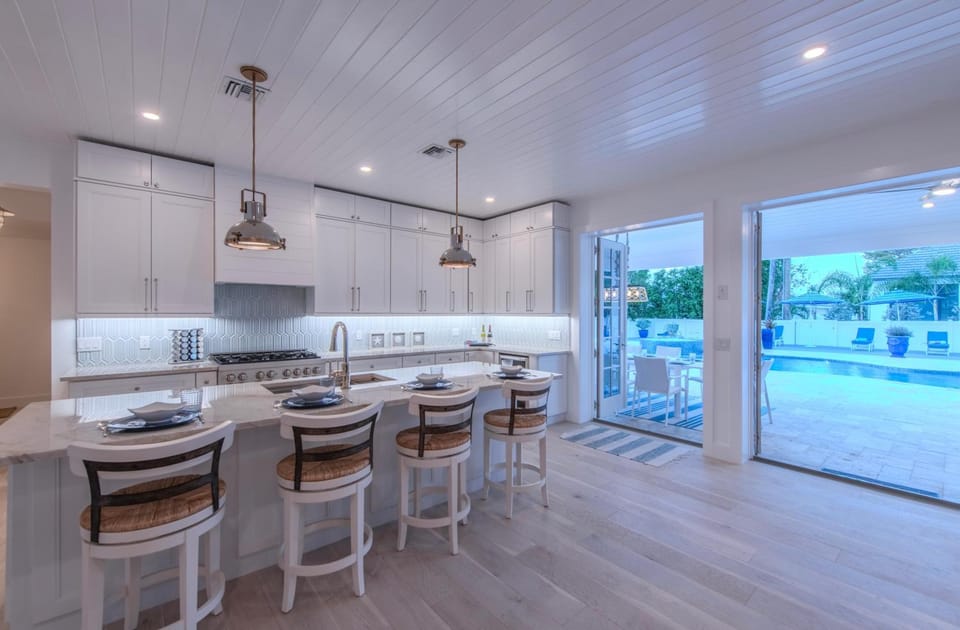 Sunset Shores House in Naples Park