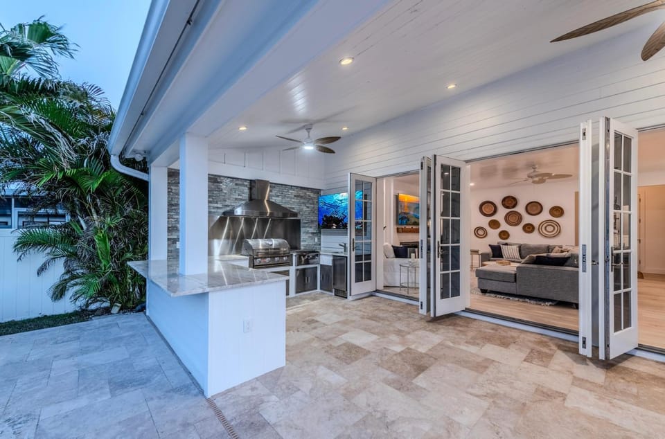 Sunset Shores House in Naples Park
