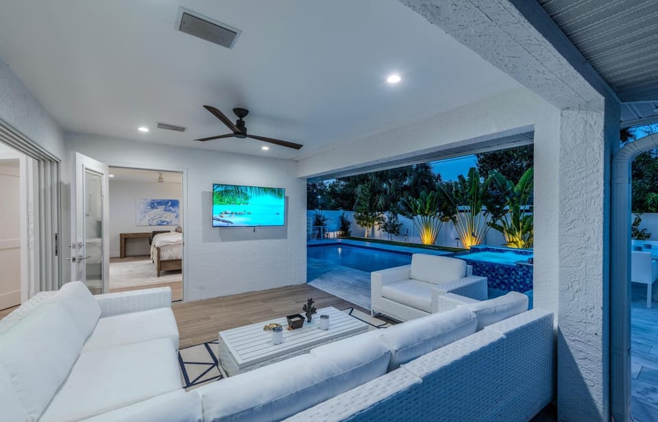 Gulf Retreat House in Naples Park