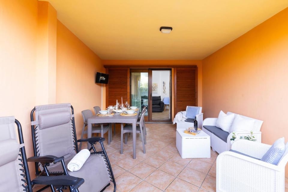 Murta Maria - Pool, Veranda & Parking Apartment in Sardinia