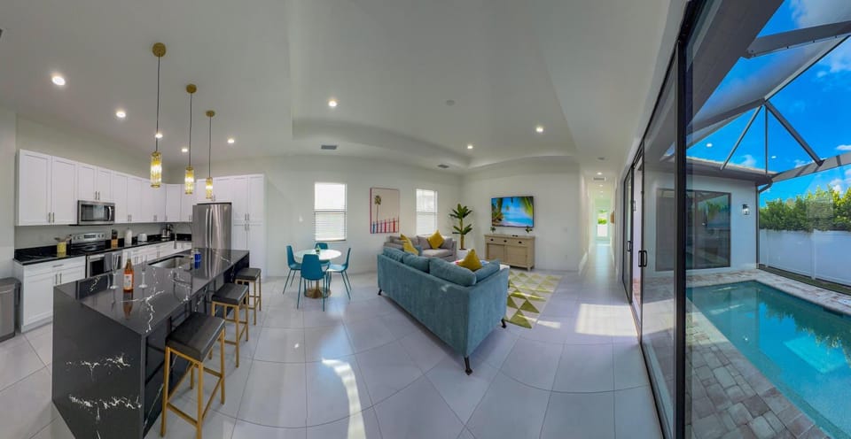 Seashell Sanctuary House in Naples Park