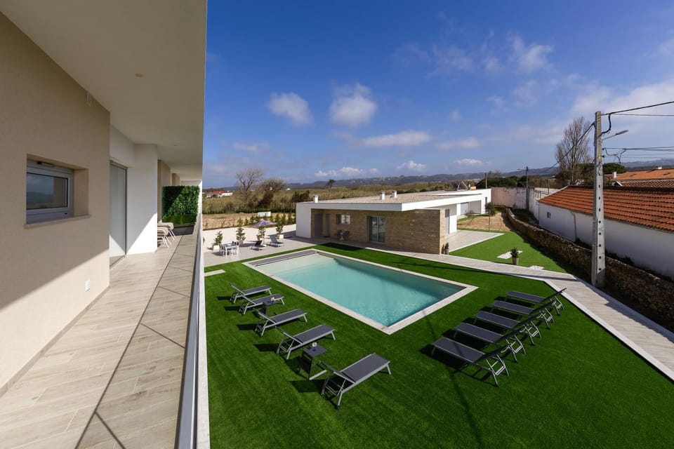 Garden, View (from property/room), Balcony/Terrace, Swimming pool, sunbed