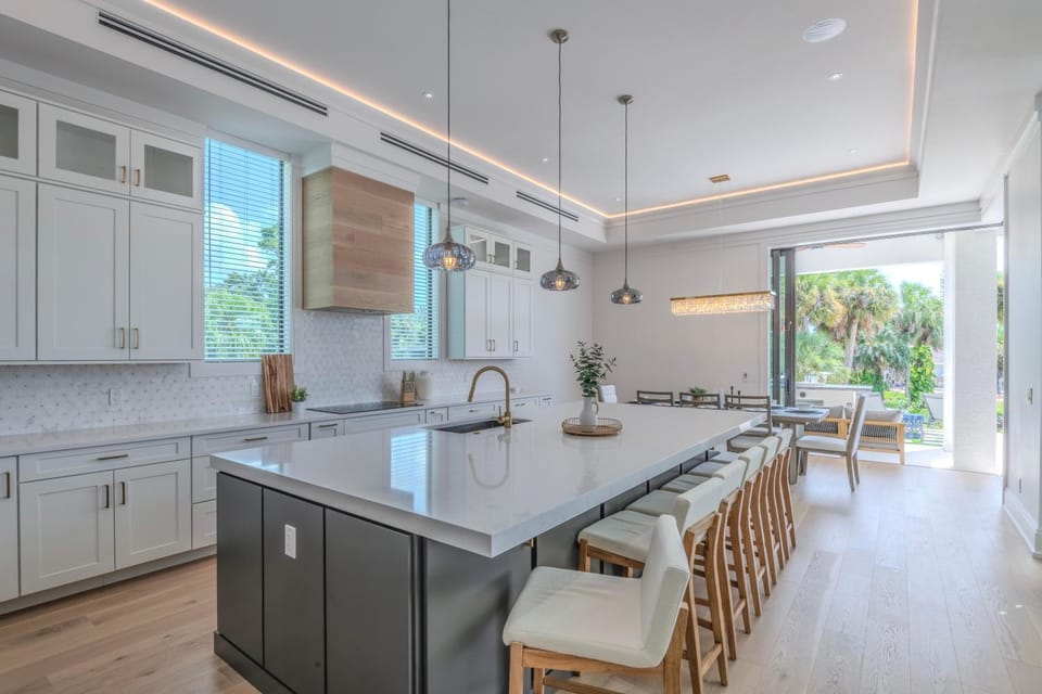 Bayside Breeze House in Vanderbilt Beach