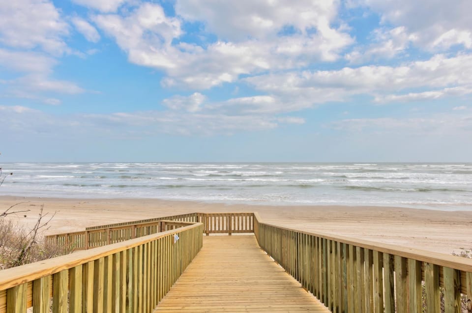 Grand Caribbean GC1007 House in Port Aransas