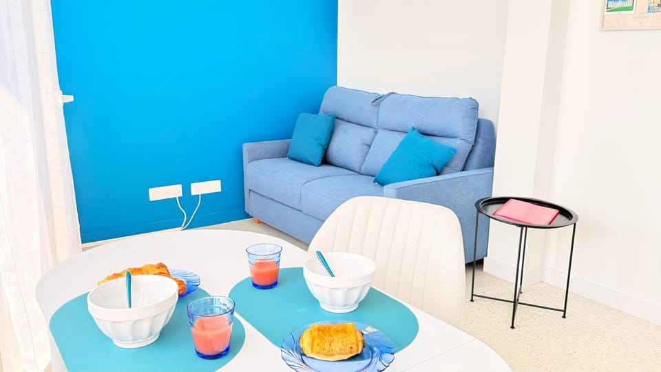 Bed, Living room, Dining area