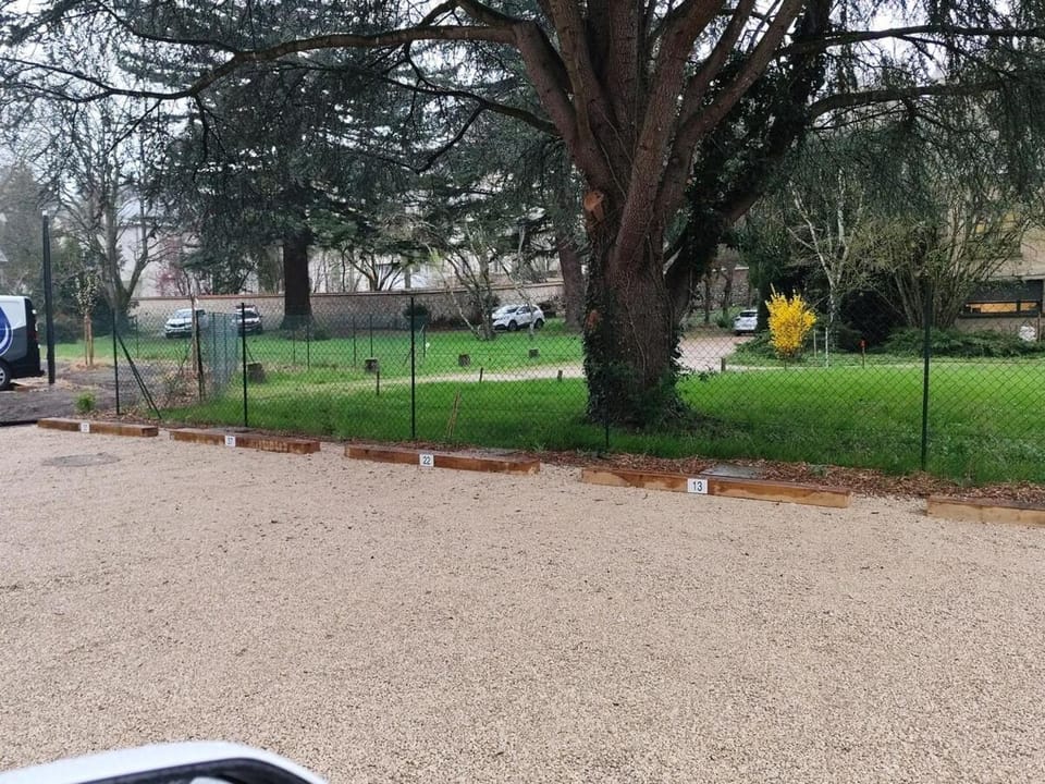 Garden view, Location